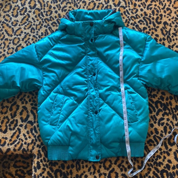 Pretty Little Things Green Satin Quilted Cuff Hem Puffer Jacket removable hood 6 - Picture 13 of 16